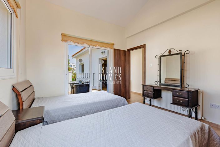 Image No.23-3 Bed Villa / Detached for sale