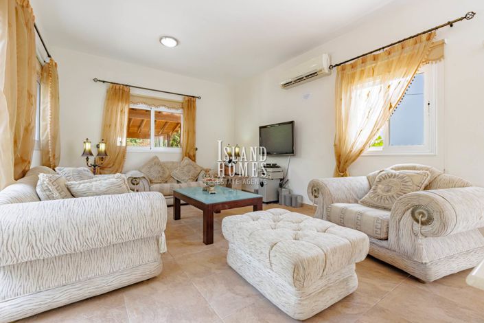 Image No.4-3 Bed Villa / Detached for sale