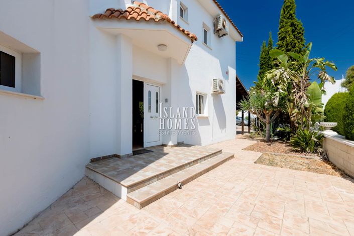 Image No.40-3 Bed Villa / Detached for sale