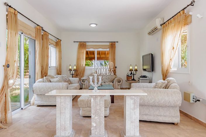 Image No.9-3 Bed Villa / Detached for sale