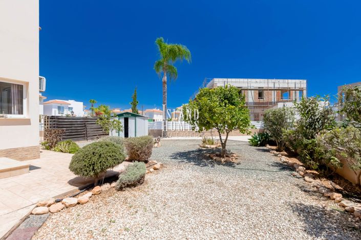 Image No.31-3 Bed Villa / Detached for sale