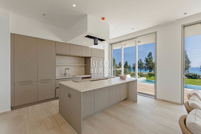 Image No.14-7 Bed Villa / Detached for sale