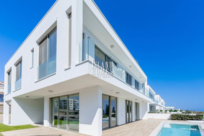 Image No.16-7 Bed Villa / Detached for sale