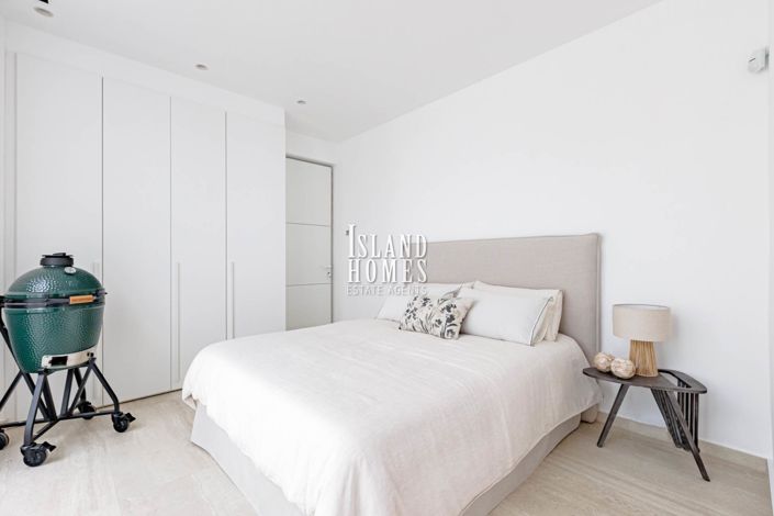 Image No.26-7 Bed Villa / Detached for sale