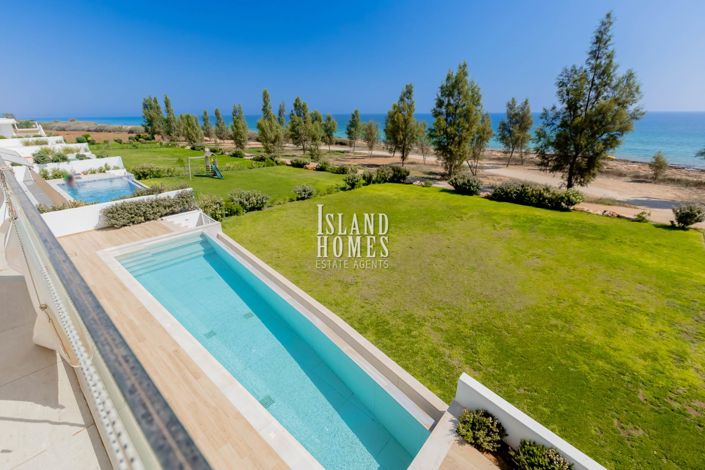 Image No.44-7 Bed Villa / Detached for sale