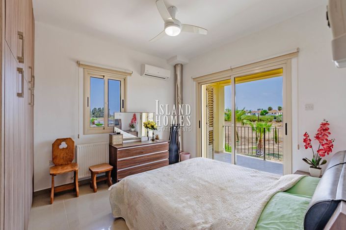 Image No.27-4 Bed Villa / Detached for sale