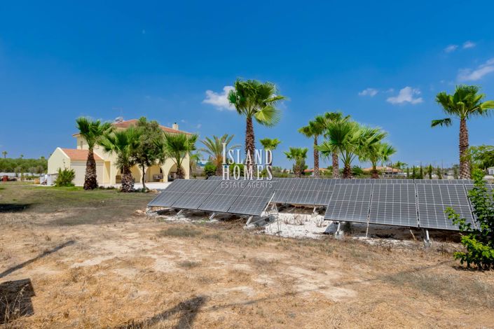 Image No.48-4 Bed Villa / Detached for sale