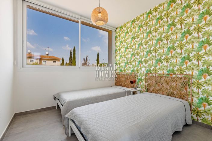 Image No.14-2 Bed Apartment for sale