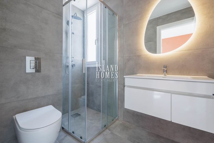 Image No.20-2 Bed Apartment for sale