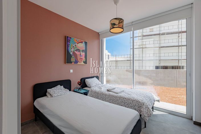 Image No.18-2 Bed Apartment for sale