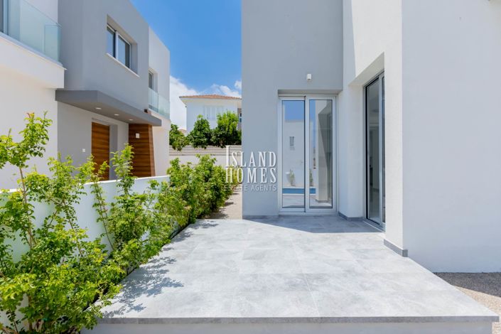 Image No.23-3 Bed Villa / Detached for sale