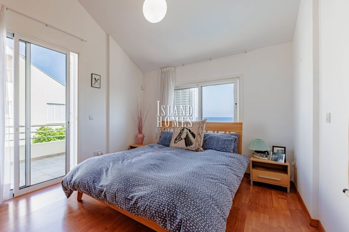 Image No.24-4 Bed Villa / Detached for sale