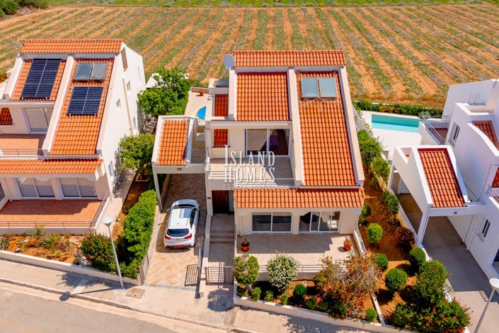 Image No.35-4 Bed Villa / Detached for sale