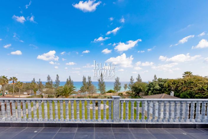 Image No.27-4 Bed Villa / Detached for sale