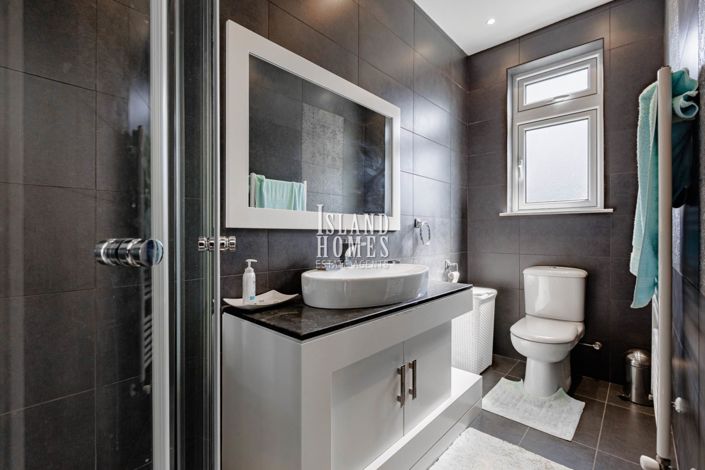 Image No.41-4 Bed Villa / Detached for sale