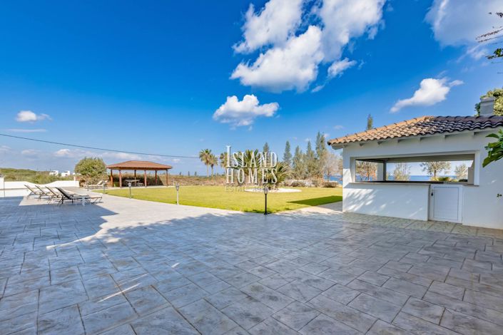 Image No.44-4 Bed Villa / Detached for sale