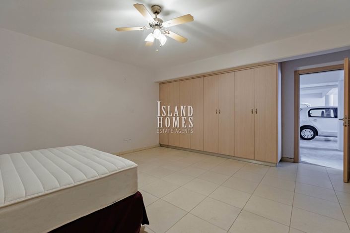 Image No.49-4 Bed Villa / Detached for sale