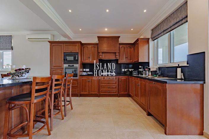 Image No.7-4 Bed Villa / Detached for sale