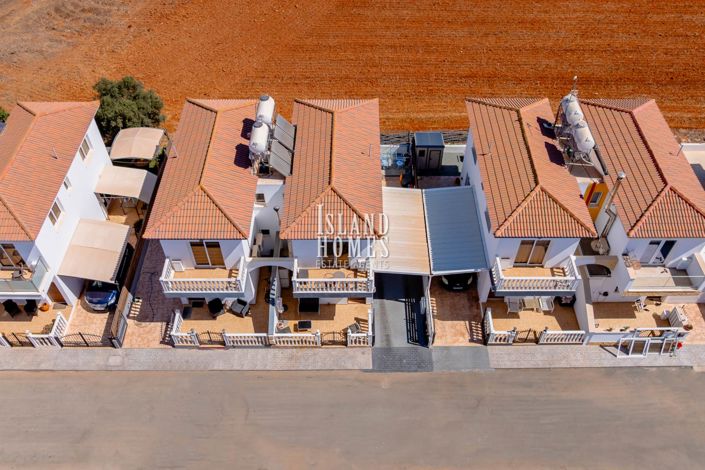 Image No.12-Villa de 2 chambres à vendre à Frenaros