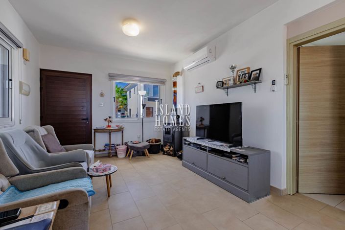 Image No.9-Villa de 2 chambres à vendre à Frenaros