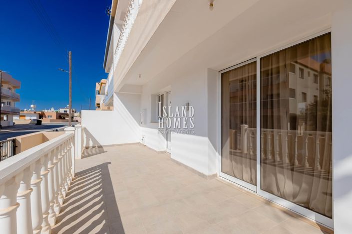 Image No.28-3 Bed Villa for sale