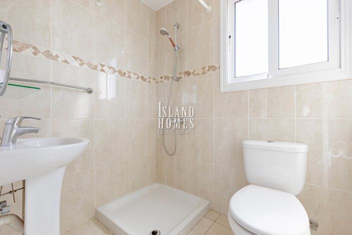 Image No.36-3 Bed Villa for sale