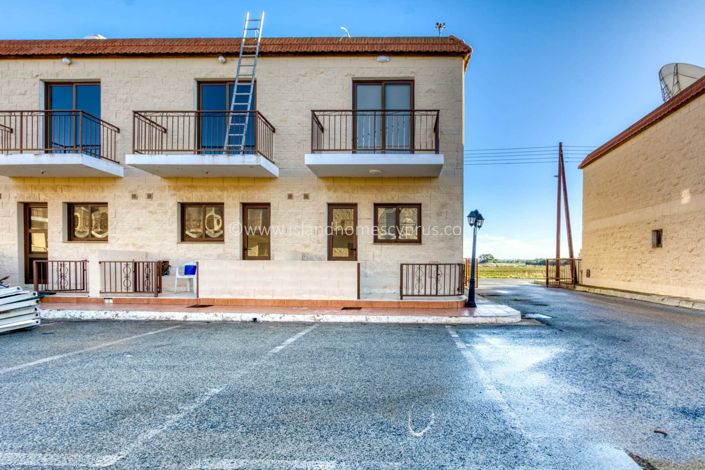 Image No.2-2 Bed Townhouse for sale