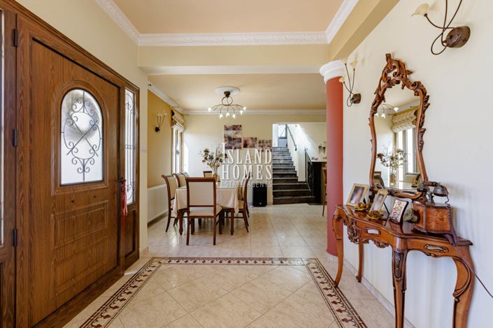 Image No.11-4 Bed Villa / Detached for sale