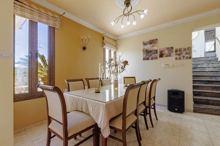 Image No.14-4 Bed Villa / Detached for sale