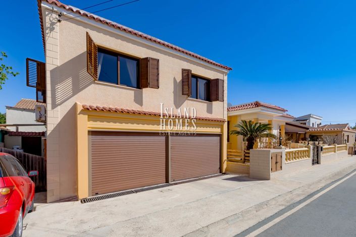 Image No.17-4 Bed Villa / Detached for sale