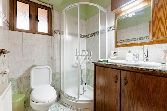 Image No.18-4 Bed Villa / Detached for sale