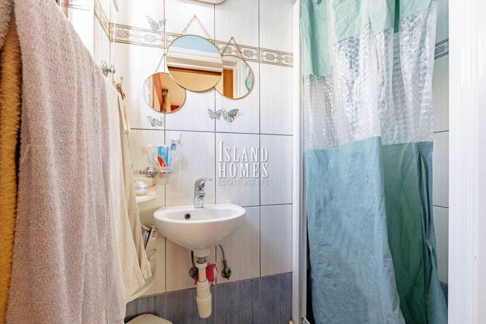 Image No.21-4 Bed Villa / Detached for sale