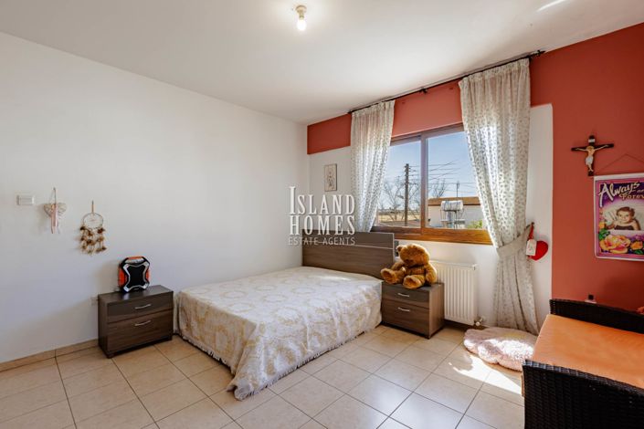 Image No.23-4 Bed Villa / Detached for sale