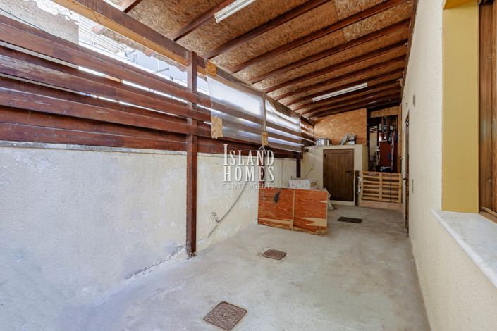 Image No.35-4 Bed Villa / Detached for sale