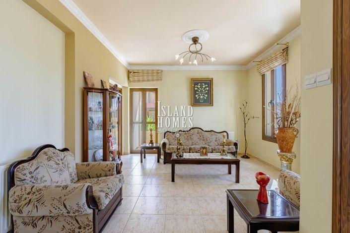 Image No.10-4 Bed Villa / Detached for sale