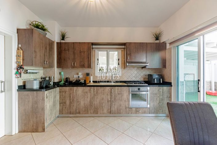 Image No.13-Jumelé de 3 chambres à vendre à Frenaros