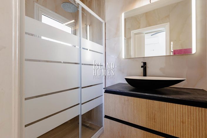 Image No.21-Jumelé de 3 chambres à vendre à Frenaros