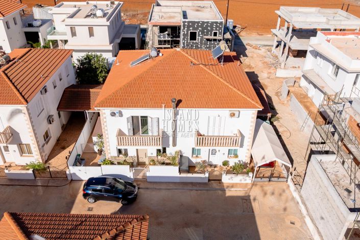 Image No.33-Jumelé de 3 chambres à vendre à Frenaros