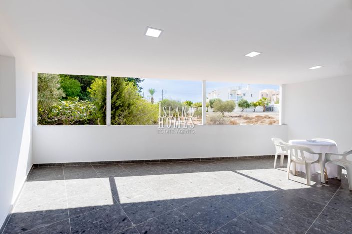 Image No.12-3 Bed Apartment for sale