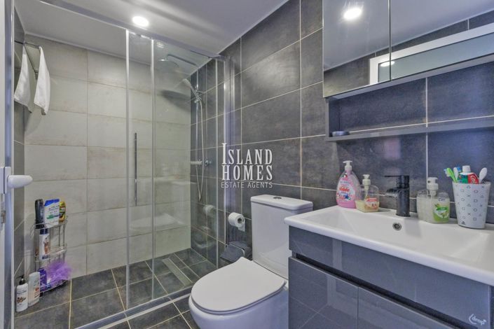 Image No.14-3 Bed Apartment for sale