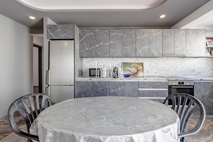 Image No.8-3 Bed Apartment for sale