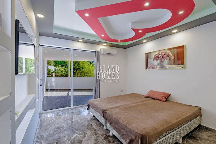 Image No.9-3 Bed Apartment for sale