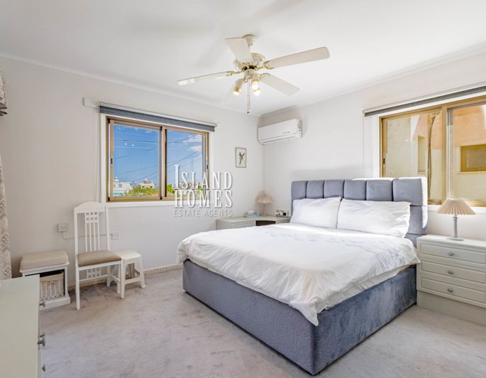 Image No.21-Maison de 5 chambres à vendre à Deryneia