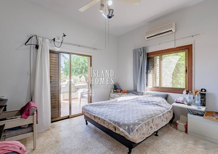 Image No.38-Maison de 5 chambres à vendre à Deryneia