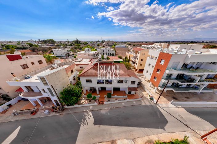 Image No.44-Maison de 5 chambres à vendre à Deryneia