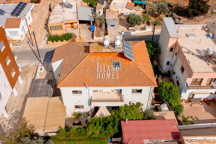 Image No.7-Maison de 5 chambres à vendre à Deryneia