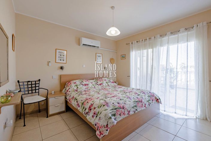 Image No.15-2 Bed Apartment for sale