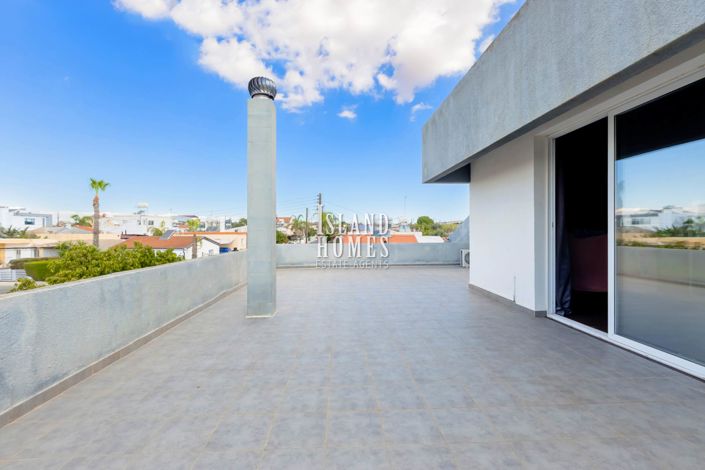 Image No.26-4 Bed Semi-Detached for sale