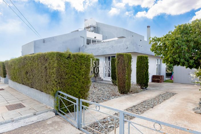 Image No.33-4 Bed Semi-Detached for sale