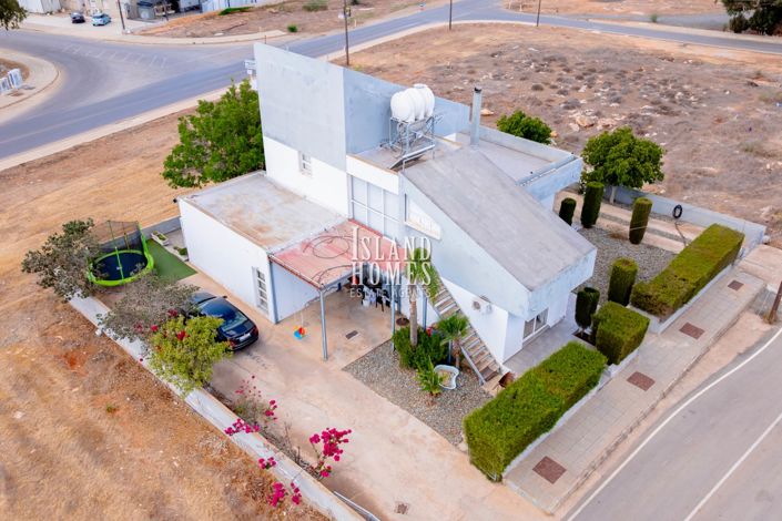 Image No.35-4 Bed Semi-Detached for sale